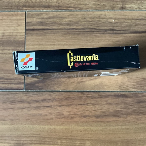 Castlevania Circle of the Moon for the Nintendo GameBoy Advance. - Picture 2 of 5